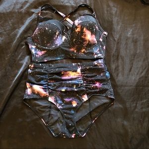 Torrid Galaxy print strappy bra & bottoms set sz 0
